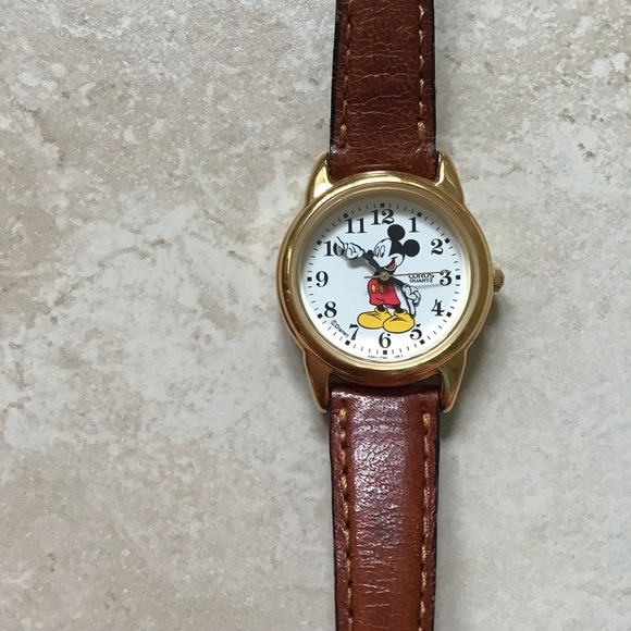 Vintage Disney Mickey Mouse Lorus Watch - Picture 10 of 10